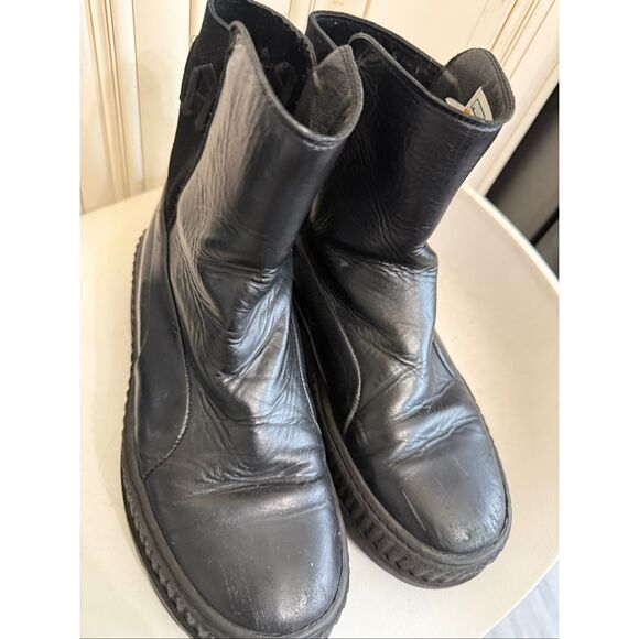Rihanna Fenty x Puma Women's Leather Slip On Chelsea Sneaker Boots Black Size 8 - Picture 4 of 8